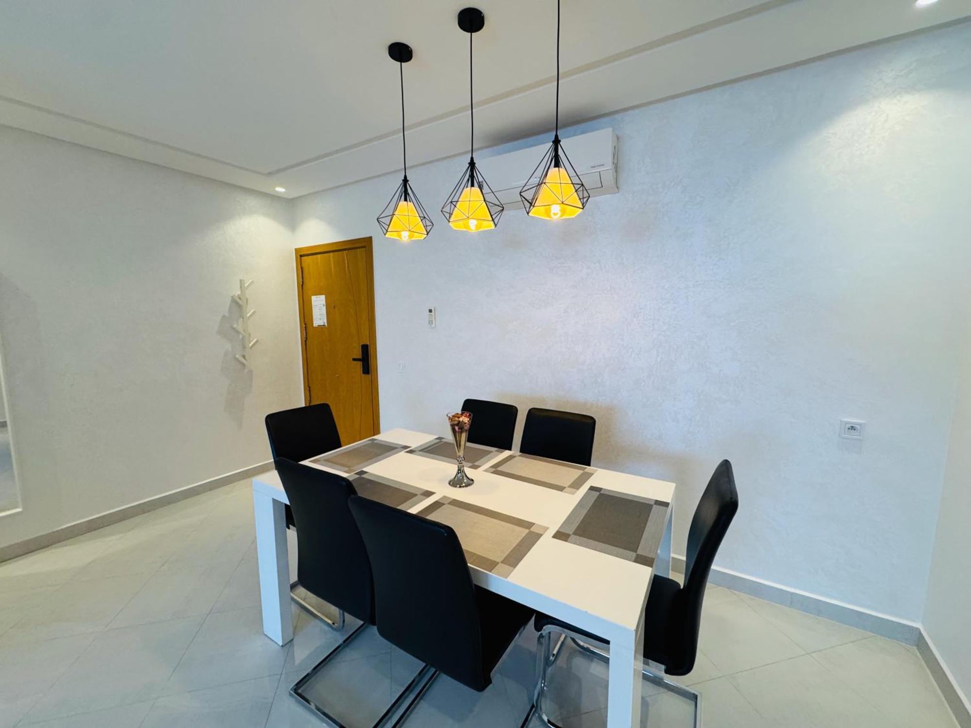 Modern Apartment In The Heart Of Tânger Exterior foto